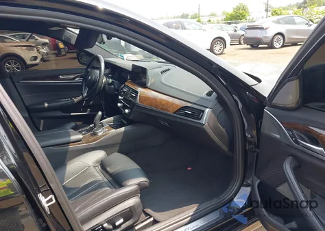 2017 BMW 530I xDrive z USA, uszkodzony, nr VIN WBAJA7C30HG903457